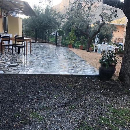 Rodomelo Cute Studio 1 Leonídion Dış mekan fotoğraf